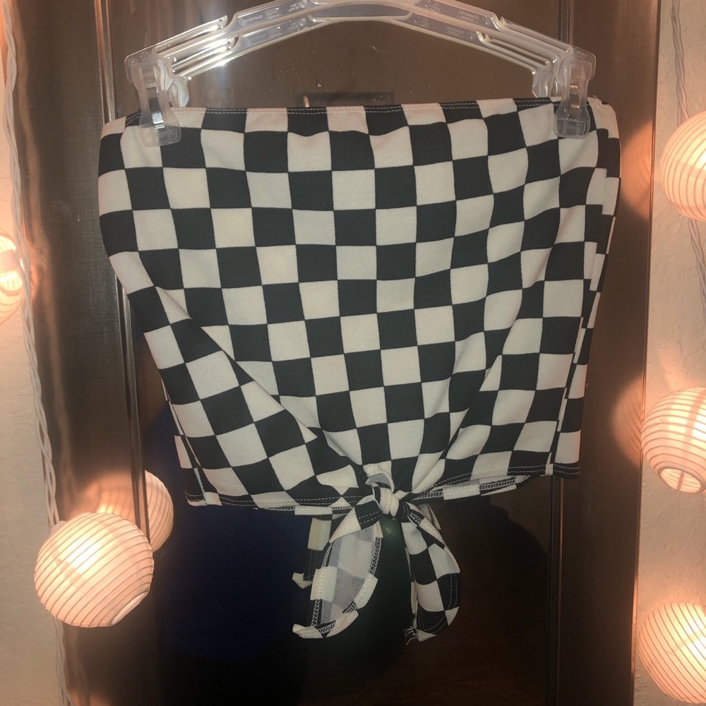 Tie crop top